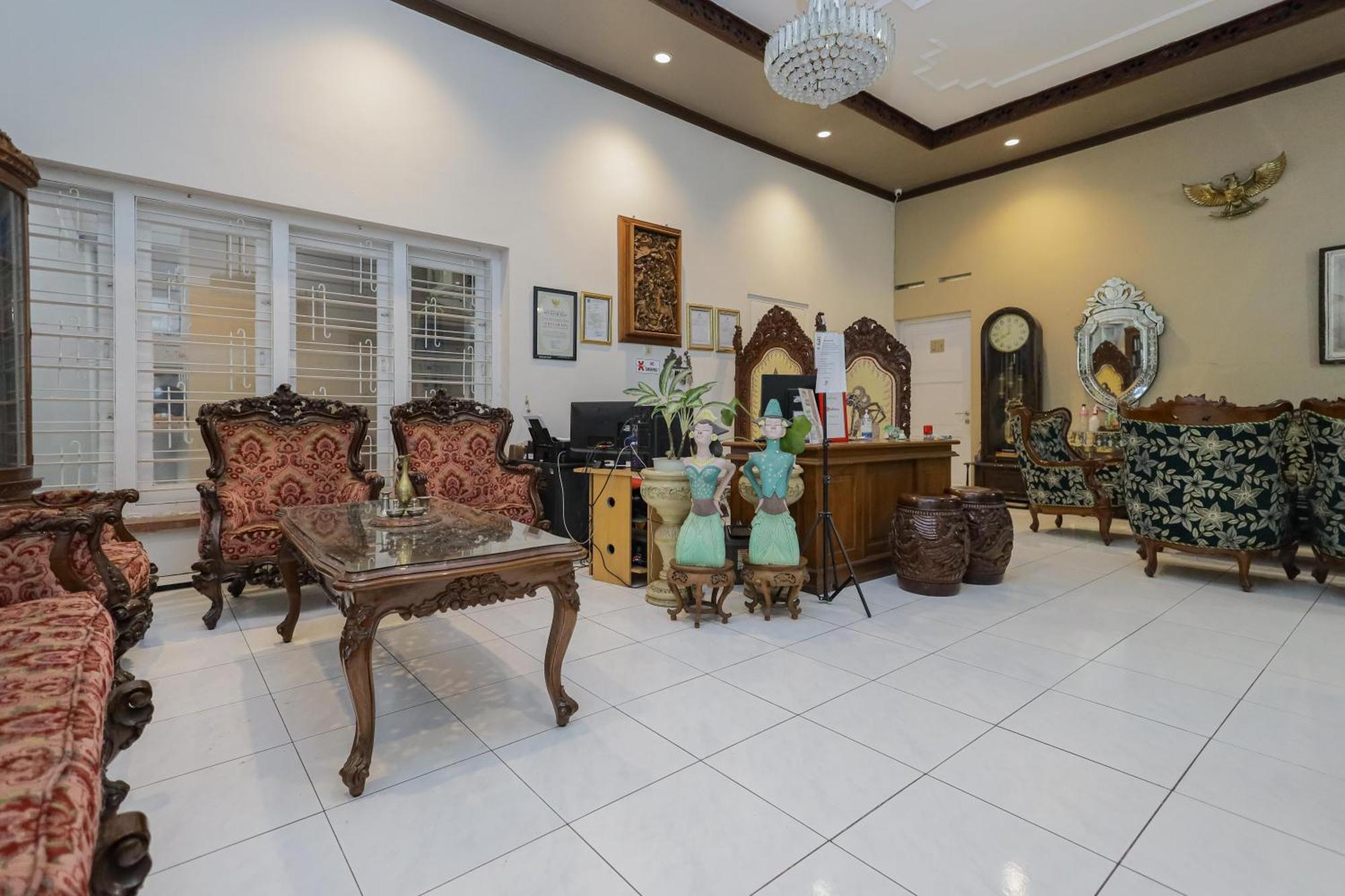 Reddoorz Plus At Swun Stay Raya Langsep Malang Exteriér fotografie