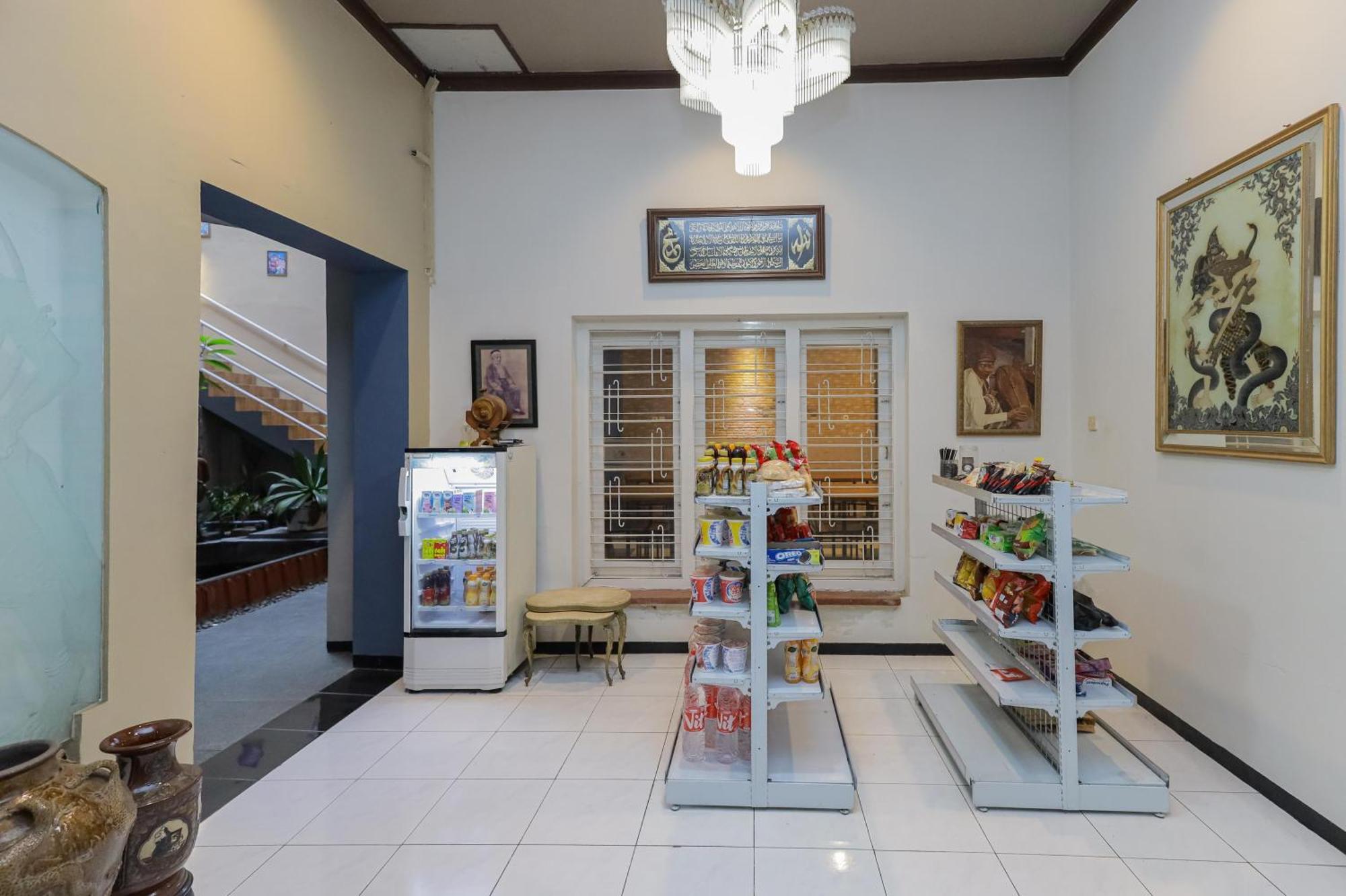 Reddoorz Plus At Swun Stay Raya Langsep Malang Exteriér fotografie