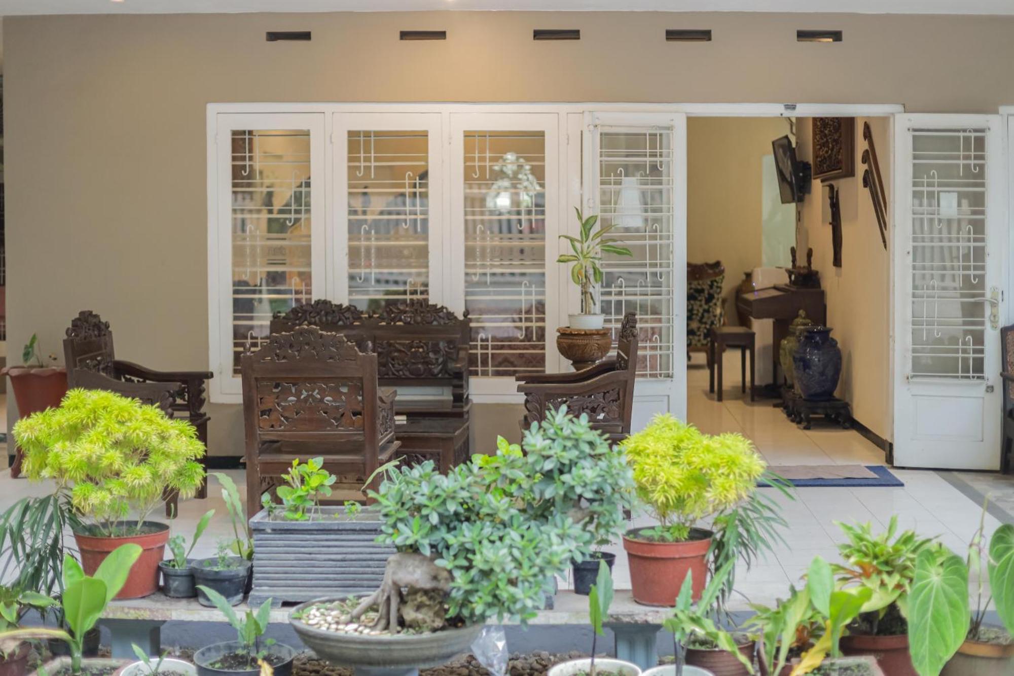Reddoorz Plus At Swun Stay Raya Langsep Malang Exteriér fotografie