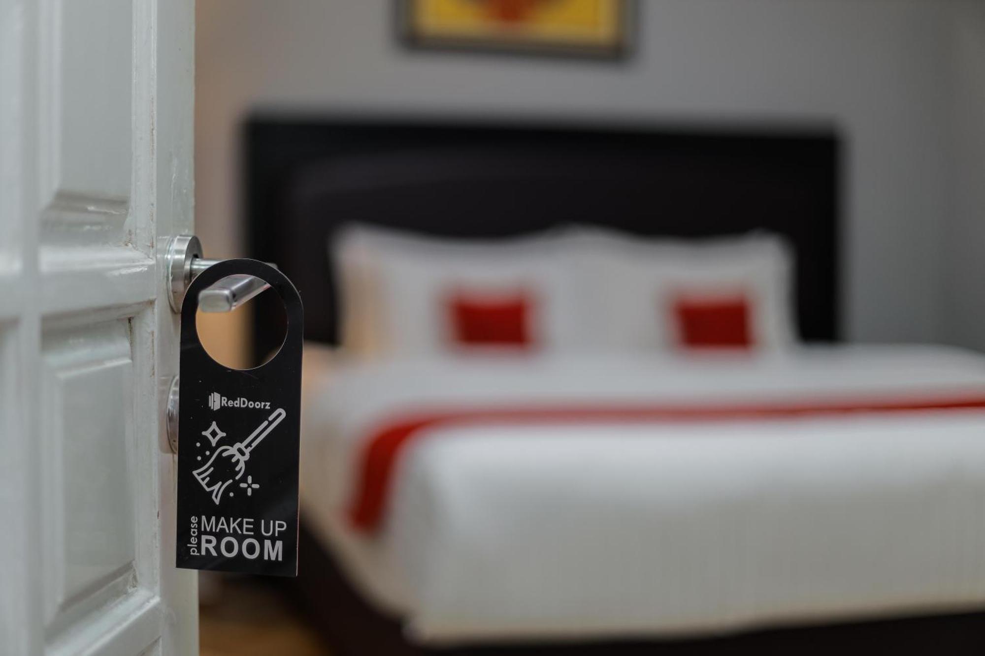 Reddoorz Plus At Swun Stay Raya Langsep Malang Exteriér fotografie