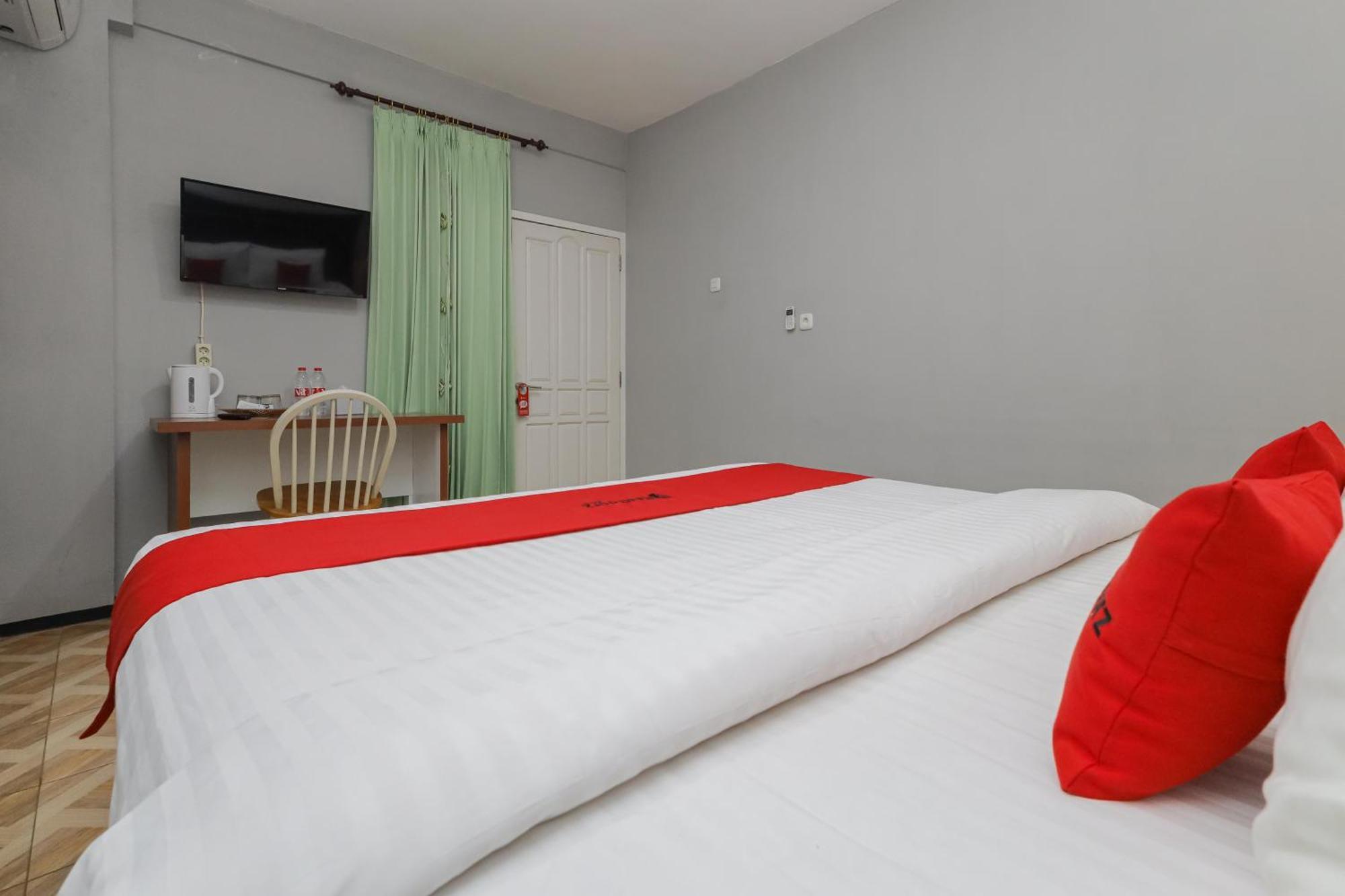 Reddoorz Plus At Swun Stay Raya Langsep Malang Exteriér fotografie