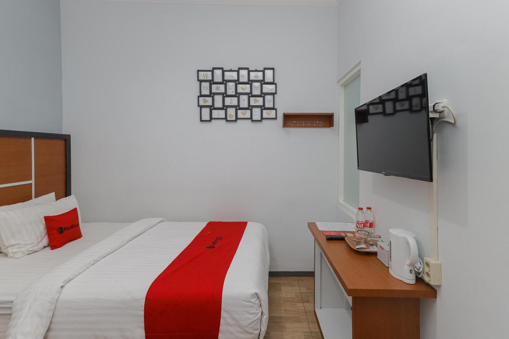Reddoorz Plus At Swun Stay Raya Langsep Malang Exteriér fotografie