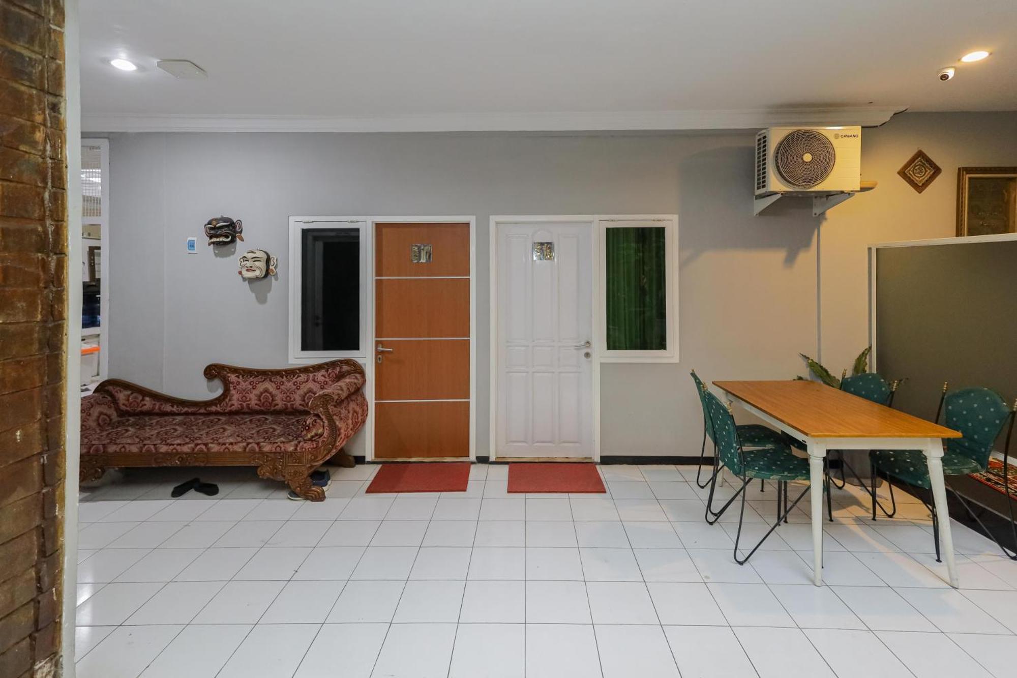 Reddoorz Plus At Swun Stay Raya Langsep Malang Exteriér fotografie