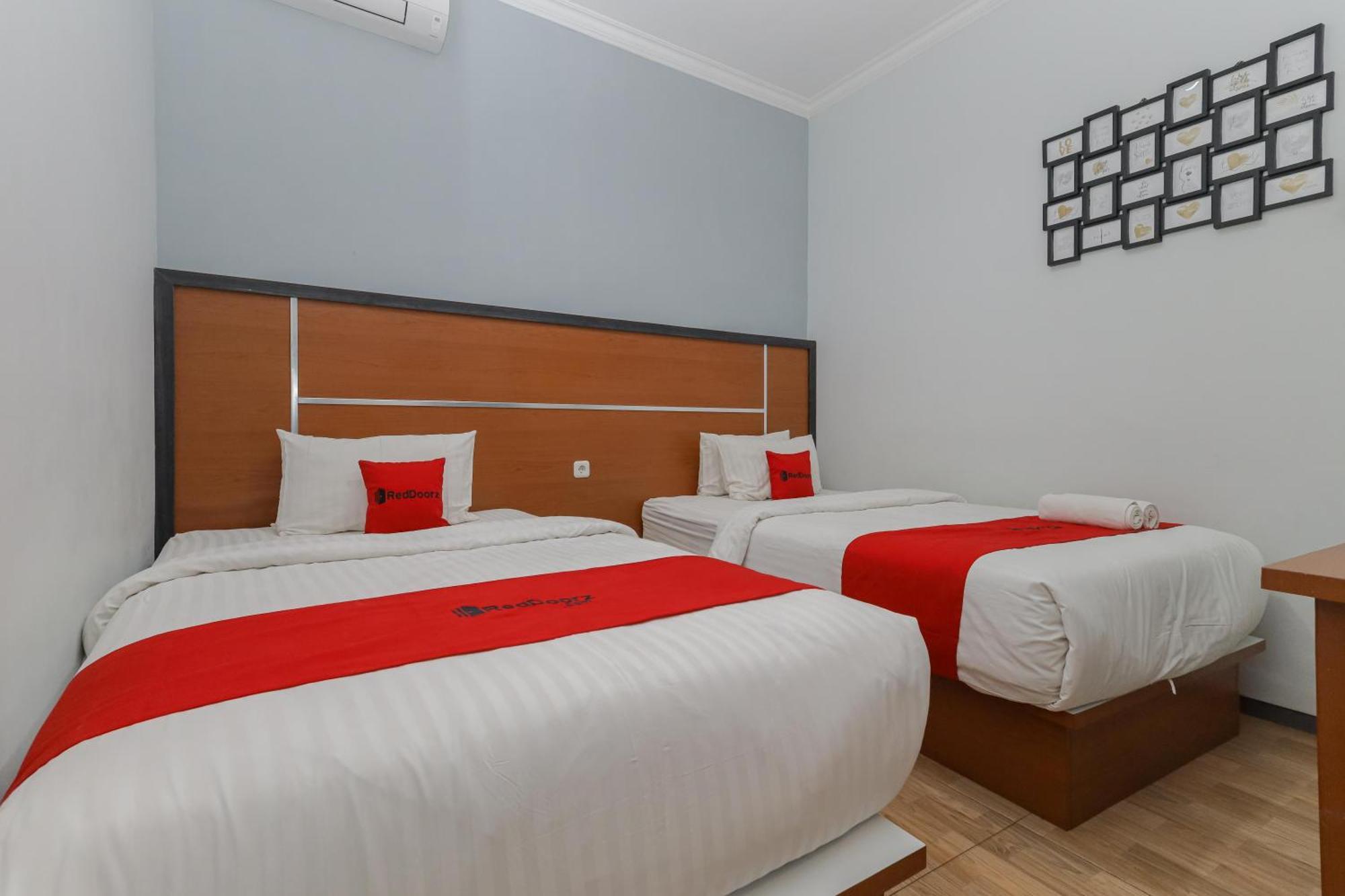 Reddoorz Plus At Swun Stay Raya Langsep Malang Exteriér fotografie